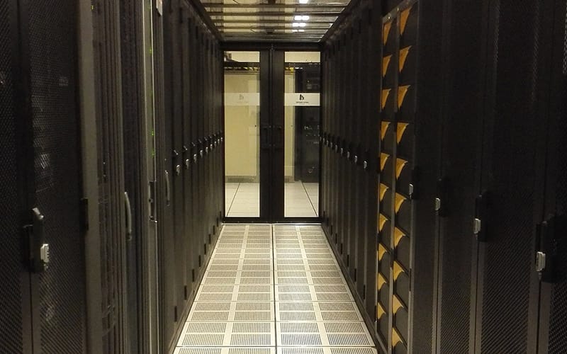 素材、バイオ、エレクトロニクスの業界最大級のメーカー様より輸出・輸入・三国間貿易システムTOSS-SPを副基幹システムとして大型受注。<br>社内のDX対応にTOSSシステムが大きく貢献。